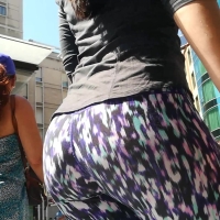 Candid sexy brunette girl with a nice ass in patterned leggings VID_20190831_144018.mp4-2023-04-14-16h24m46s477.jpg