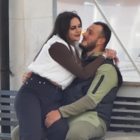 Candid brunette babe in black jeans relaxing with her boyfriend beautifulgirlwithboyfriend.mp4-2023-04-15-08h32m20s292.jpg
