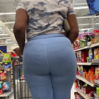 Candid ebony lady with a delicious big booty in blue leggings IMG_7800.MOV-2023-04-15-10h41m24s795.jpg