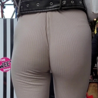 Candid slim babe with a hungry little booty eating her cream leggings Cream wedge 4k.mp4-2024-04-15-16h55m04s361.jpg