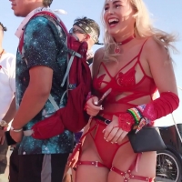 raver-booty-x-2.mp4.mp4-2021-04-16-09h20m41s579.jpg