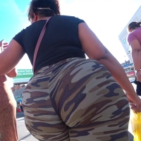 Candid extra thick ebony lady with a huge ass in camo print leggings bootyhunter1986-candidpalace.com-28.mp4-2023-04-16-12h15m04s499.jpg