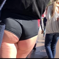FireCandids_AssALLout.mp4-2021-04-18-12h04m46s303.jpg