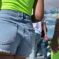 FireCandids_BeautyCheeks.mp4-2021-04-18-12h25m26s294.jpg