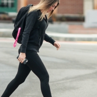 Sexy college babe walking in leggings with a nice ass Sexy college babe in leggings