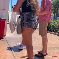 Thick candid babe showing some cheeks in patterned shorts fIREcANDIDS_pattleggshorts.mp4-2021-04-18-21h40m13s065.jpg