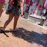 Thick candid babe showing some cheeks in patterned shorts fIREcANDIDS_pattleggshorts.mp4-2021-04-18-21h41m16s303.jpg
