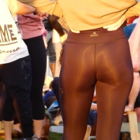 Blonde yoga babe in shiny Adidas leggings with an incredible ass Candid Ass Girl Doing Yoga In Shiny Leggings.mp4-2021-04-20-09h20m21s292.jpg