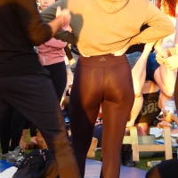 Blonde yoga babe in shiny Adidas leggings with an incredible ass Candid Ass Girl Doing Yoga In Shiny Leggings.mp4-2021-04-20-09h20m32s184.jpg