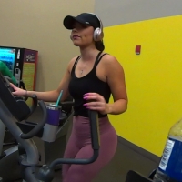 Smoking hot brunette working out at the gym in tight leggings Candid Leggings Gym Girls Compilation Part27.mp4-2021-04-20-11h48m00s176.jpg