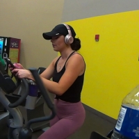 Smoking hot brunette working out at the gym in tight leggings Candid Leggings Gym Girls Compilation Part27.mp4-2021-04-20-11h47m46s902.jpg