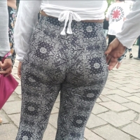 Candid girl with a sexy ass in patterned flared leggings CABP 8.mp4-2023-04-23-12h43m51s891.jpg