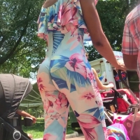 Ebony milf jiggle (1080p)