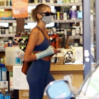 Kaia Gerber looking sexy in tight leggings in paparazzi pics 13.jpg