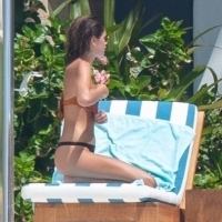 Kaia Gerber sexy in various bikinis and swimsuits in paparazzi pictures 06.jpg