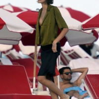 Kaia Gerber sexy in various bikinis and swimsuits in paparazzi pictures 35.jpg