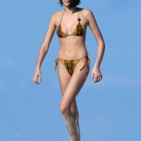Kaia Gerber sexy in various bikinis and swimsuits in paparazzi pictures 32.jpg