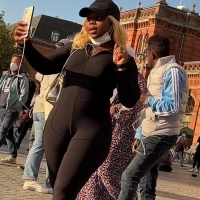 Ebony DONK