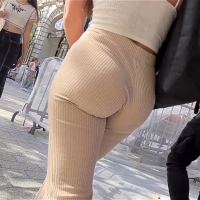 Candid sexy big booty Arab girl in tight ribbed leggings 918.mp4-2024-04-26-15h41m48s201.jpg