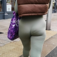 Brunette jiggle