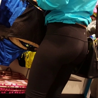 Multiple sexy asses in tight leggings