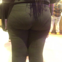 Candid ebony girl with a big booty and vpl in leggings CABSW 10.mp4-2023-04-29-10h46m21s831.jpg