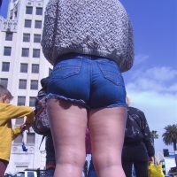 Candid sexy white girl with a big booty stuffed into tight denim shorts Pegv.mp4-2023-04-29-13h49m11s293.jpg