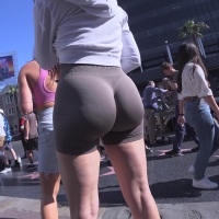 Candid sexy girl has and amazing ass and vtl in TEVEO spandex shorts Beat it.mp4-2023-04-30-11h49m41s936.jpg