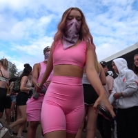 Rave hottie in pink