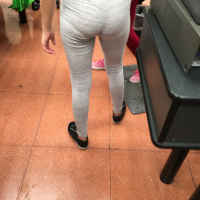 Grey leggings babe with nice ass and vpl Grey leggings ass with vpl