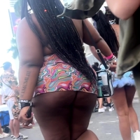 Candid thick black raver chick with her phat ass cheeks all out in a tiny ass skirt 2023-03-24 19.00.39.mov-2023-05-03-16h27m10s572.jpg