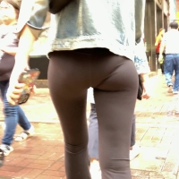 Super skinny Asian with deep vpl and another Asian girl with a nice ass in leggings 新增專案(6).mp4-2024-05-05-12h19m01s573.jpg