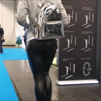 Wet look leggings fitness girl