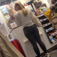 Candid blonde girl with a curvy big booty in leggings out shopping blonde in tight grey leggings.mp4-2024-05-11-10h08m57s644.jpg