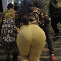 Candid thick ebony babe in tan leggings with a huge jiggly ass ICYGG 00067 4k.mp4-2023-05-13-07h20m12s174.jpg