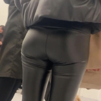 Candid sexy girl at an art show in wetlooks with a nice ass Leather Art Show.mov-2023-05-16-05h59m44s994.jpg
