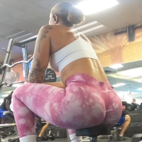 Hot candid tattooed blondie at the gym with a great ass in pink leggings (part 2) My Movie-2024-05-18-07h23m15s283.jpg