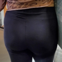 Candid babe with a sexy big booty in black flared leggings thick black flare pants.mp4-2024-05-19-08h38m19s740.jpg