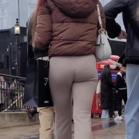 Hot candid red haired chick with a sexy ass in flared leggings Two half wedges 4k.mp4-2024-05-19-08h44m33s493.jpg