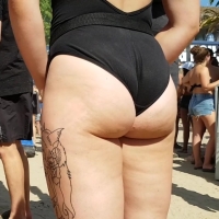 Candid beach party chick with a sexy ass in a black swimsuit Project010 (1).mp4-2023-05-20-08h10m15s293.jpg