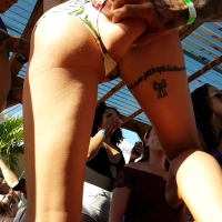 Hot ass candid beach party babe with an amazing ass working it (part 2) 20180804_175542_001.mp4-2023-05-21-12h51m57s658.jpg