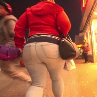Thick ass candid milf in tight jeans with a huge ass bootyhunter1986-candidpalace.com-147.mp4-2023-05-21-14h57m56s310.jpg