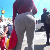 Candid phat ass ebony milf in grey cotton leggings with a shelf booty bootyhunter1986-candidpalace.com-158.mp4-2023-05-21-15h00m13s762.jpg