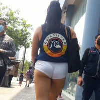 Candid sexy babe with her ass eating her tiny little sexy shorts shorts eater.mp4-2023-05-21-18h31m54s863.jpg