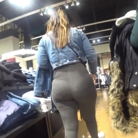 Candid babe with a sexy phat ass and vtl in grey leggings at the mall cb76.mp4-2024-05-22-17h32m37s291.jpg
