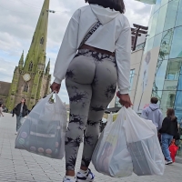 Candid sexy ebony babe with a big round booty jiggling like crazy in leggings leggingsjiggle.mp4-2024-05-24-15h11m59s216.jpg