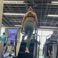 Compilation of sexy candid gym girls in leggings Session #2.mp4-2024-05-26-11h09m59s457.jpg