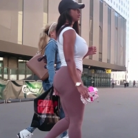 Hot ass candid stacked ebony babe with a round bubble and big tits Fagerberg.mp4-2023-05-28-13h26m26s384.jpg