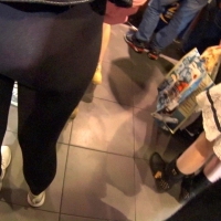 Blonde in black leggings at McD