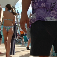 Bikini girls in some candid vacation pics Bikini vacation pics